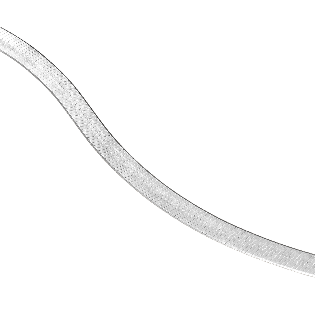 Silver Lana Bracelet – Add a Touch of Luxury to Your Outfit