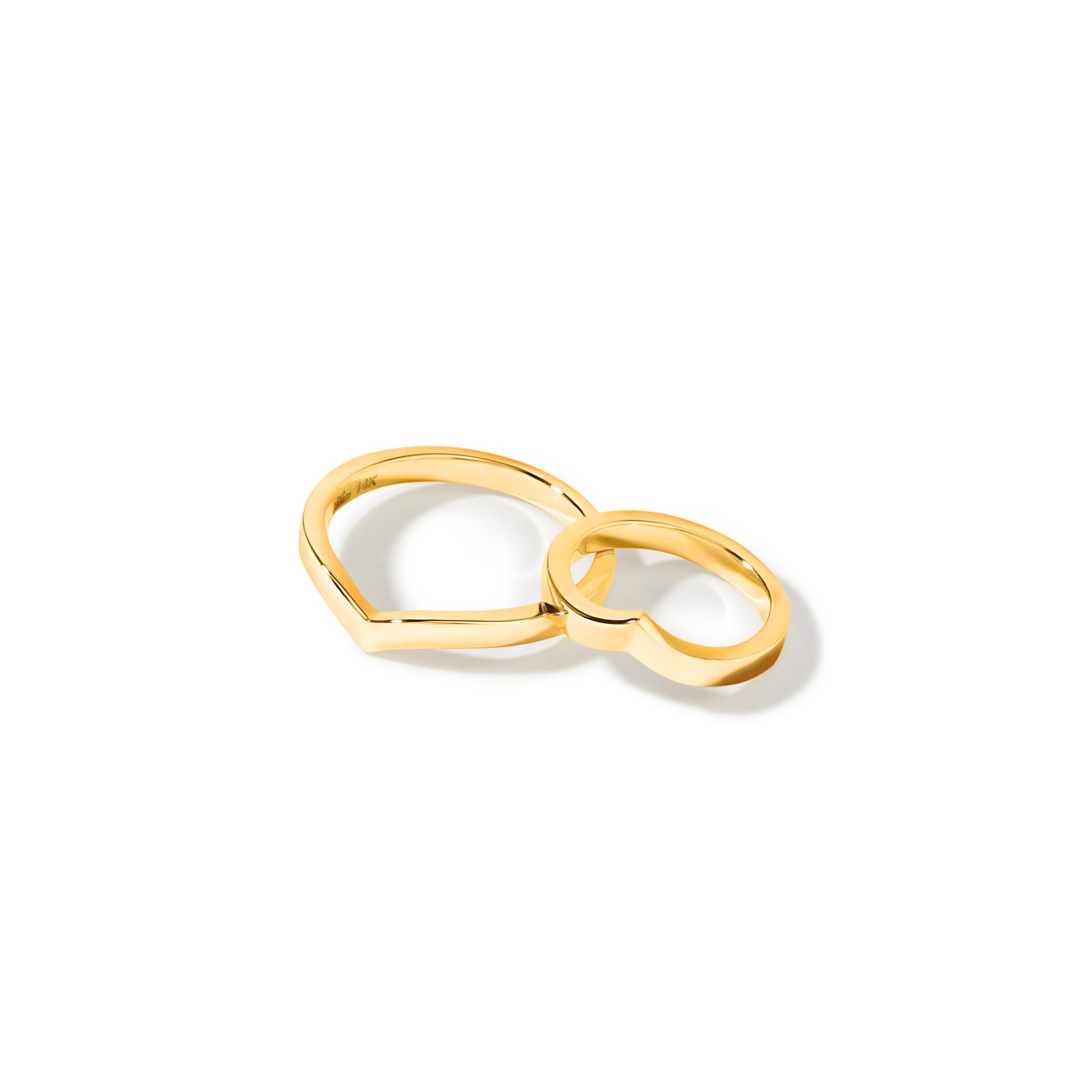 Bold Yet Elegant Statement – 14k Gold Ring