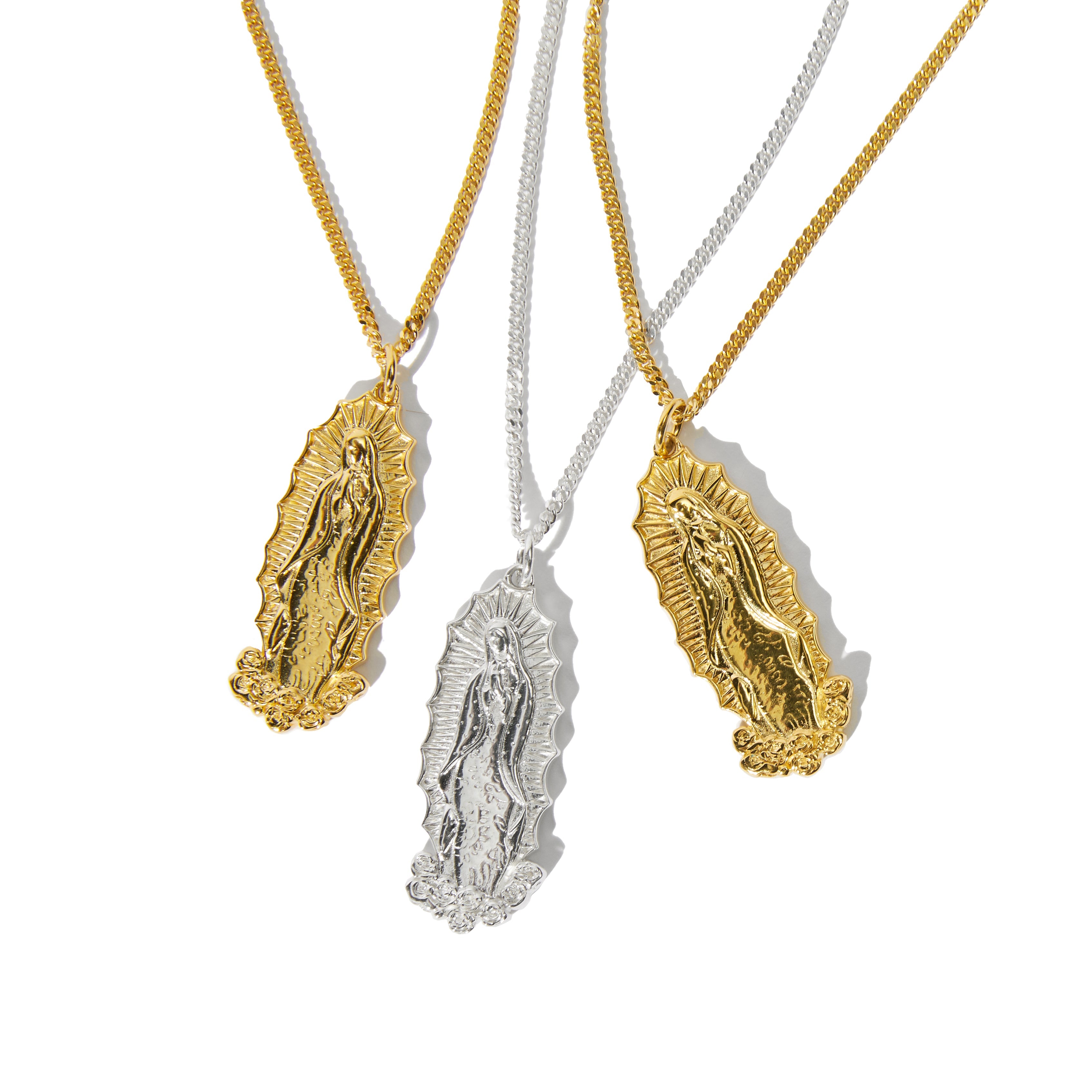 Gold Guadalupe Necklace – Classic Design with Modern Flair